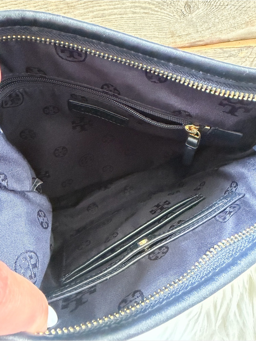 TORY BURCH | Navy Nylon Crossbody Bag - Picture 4 of 6